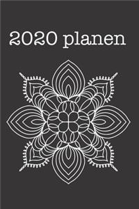 2020 planen: Jahresplaner mit Tabellen zum selber Beschriften