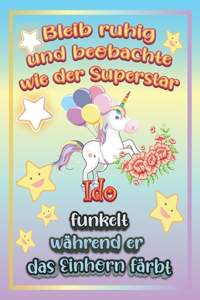 Bleib ruhig und beobachte wie Superstar Ido funkelt während sie das Einhorn färbt