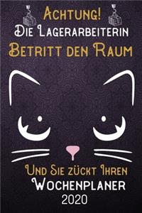 Achtung! Die Lagerarbeiterin betritt den Raum und Sie zückt Ihren Wochenplaner 2020