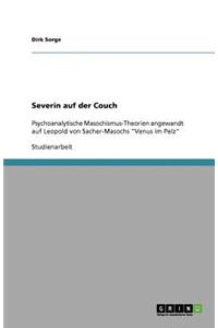 Severin auf der Couch