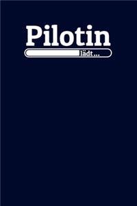 Pilotin lädt