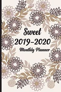 F4 Monthly Planner Beautiful Gray Flowers
