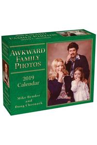 Awkward Family Photos 2019 Day-to-Day Calendar