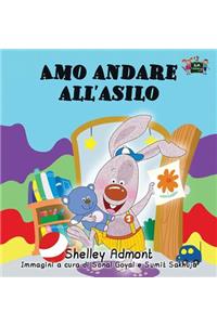 Amo andare all'asilo