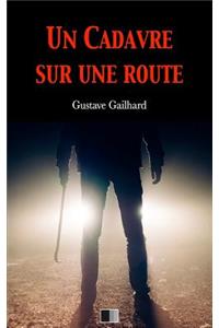 Un cadavre sur une route