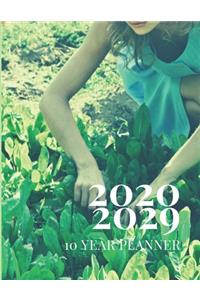 2020-2029 10 Ten Year Planner Monthly Calendar Garden Goals Agenda Schedule Organizer