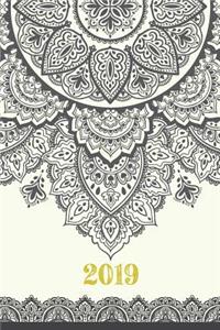 2019: 2019 Planner, Two Days Per Page