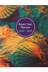 Seven Year Planner 2019 - 2025 Lareh