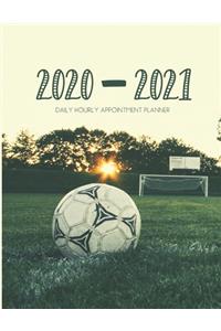 Daily Planner 2020-2021 Soccer 15 Months Gratitude Hourly Appointment Calendar