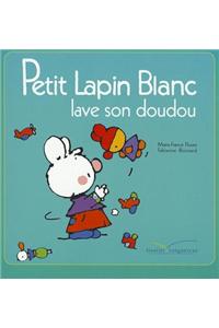 Petit Lapin Blanc Lave Son Doudou