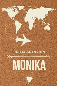Reisepartnerin Monika