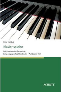 Klavier spielen