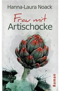 Frau mit Artischocke