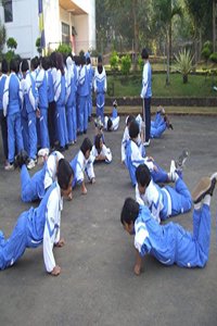 Kreeda Adhishiksha Avam Nirnayan