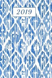 2019 Daily Planner Blue Ikat Design 384 Pages