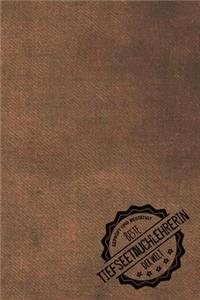 Geprüft und Bestätigt beste Tiefseetauchlehrerin der Welt