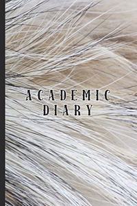 Academic diary: Large page per day academic organizer planner for all your educational organisation - Fur print effect cover design