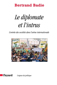Le diplomate et l'intrus