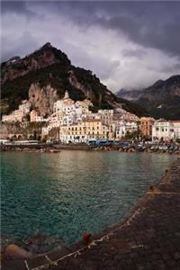 Cool View of a Seaside Town on the Amalfi Coast Italy Journal: 150 Page Lined Notebook/Diary