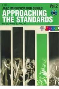 Approaching the Standards, Vol 2: E-Flat, Book & CD [With CD]