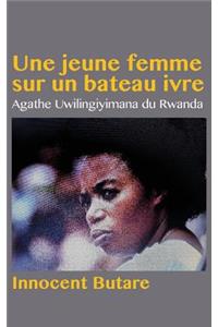 jeune femme sur un bateau ivre