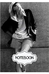 Notebook Dot-grid Lady