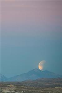 Moon Rises Desert Sky Science 2019 Weekly Planner 134 Pages