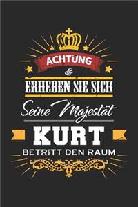 Achtung Erheben Sie sich Seine Majestät Kurt Betritt den Raum