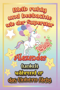 Bleib ruhig und beobachte wie Superstar Alexander funkelt während sie das Einhorn färbt