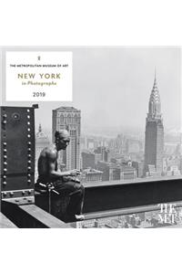 New York in Photographs 2019 Wall Calendar