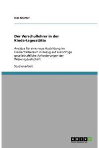 Der Vorschullehrer in der Kindertagesstätte