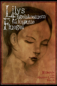 Lilys Engelskostüm hat kaputte Flügel