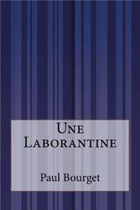 Une Laborantine