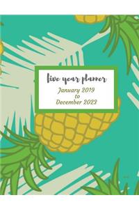 2019 - 2023 Gaagi Five Year Planner: 2019-2023 Monthly Schedule Organizer - Agenda Planner for the Next Five Years/60 Months Calendar - 8.5 X 11 Inches