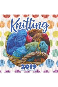 Knitting 2019 Mini Wall Calendar
