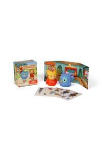 Daniel Tiger's Neighborhood Finger Puppet Kit