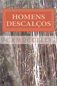 homens descalços