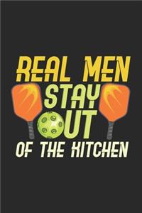 Real Men Stay Out Of The Kitchen: 120 Pages I 6x9 I Dot Grid