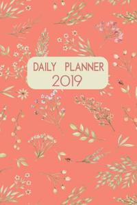 Daily Planner 2019: Diary Calendar Planner. Living Coral Flowers. Jan 19 - Dec 19. One Day Per Page.