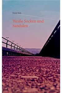 Weiße Socken und Sandalen
