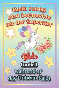 Bleib ruhig und beobachte wie Superstar Gildo funkelt während sie das Einhorn färbt