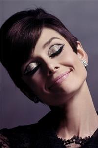 Audrey Hepburn notebook - achieve your goals, perfect 120 lined pages #3