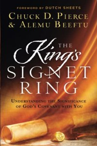 The King`s Signet Ring – Understanding the Significance of God`s Covenant with You