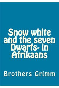 Snow white and the seven Dwarfs- in Afrikaans