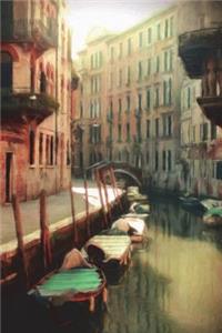 Alley in Venice (Simple Daily Planner with Habit Tracker)