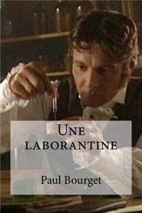 Une laborantine