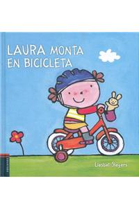 Laura Monta En Bicicleta