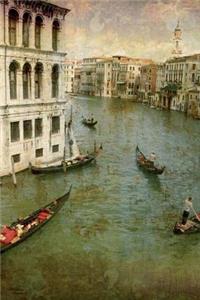 Beautiful Italy Venice Grunge City 7-14, 150 Page Lined Journal
