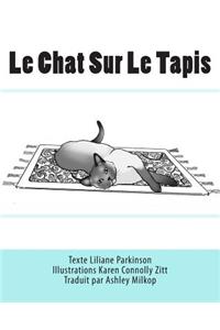 Chat Sur Le Tapis