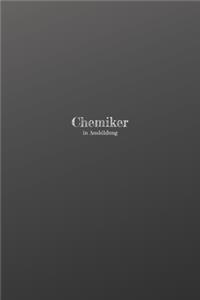 Chemiker in Ausbildung